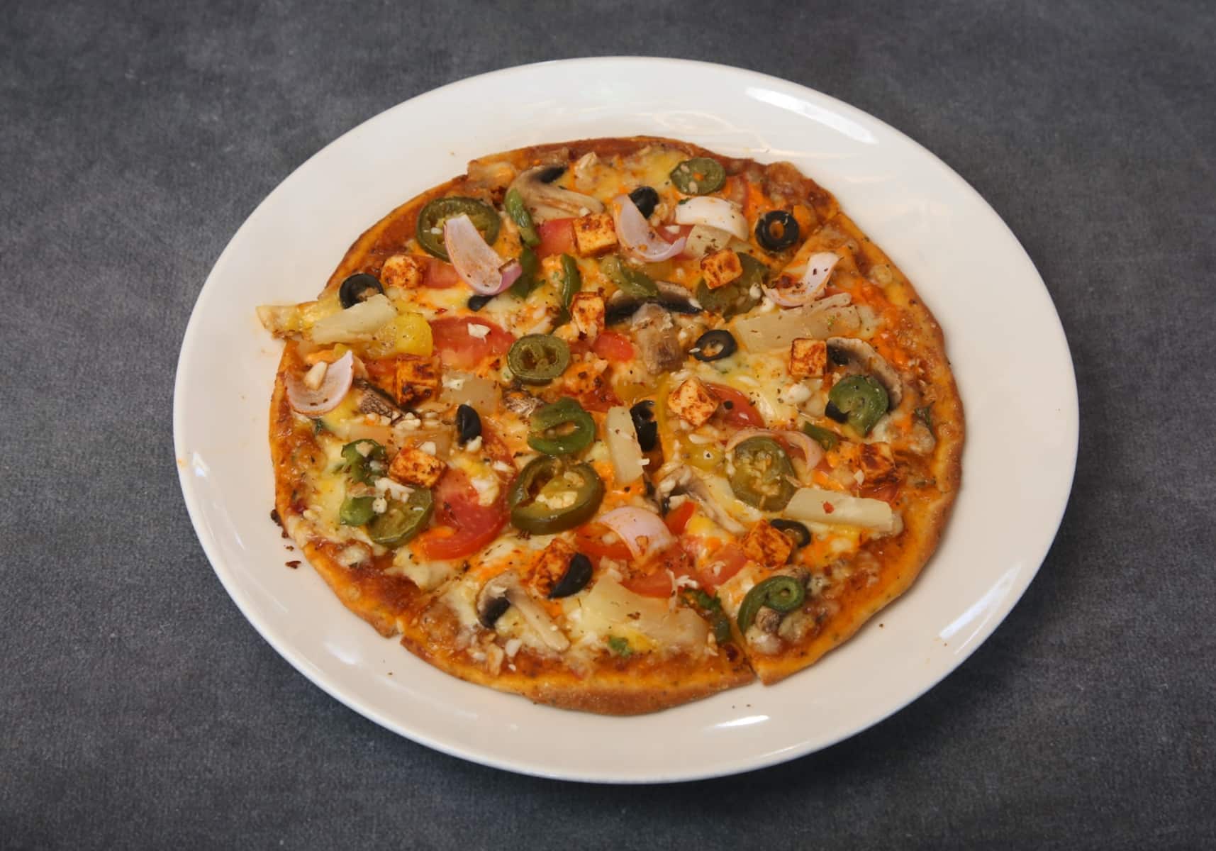 Panner Makhani Pizza